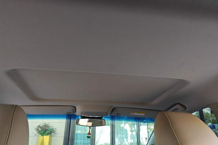 Used Buick GL8 2021 Land Cruiser Executive Class 652T Luxury Model
