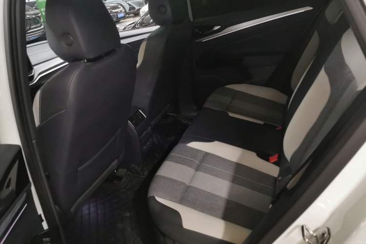 Used Volkswagen ID.4 CROZZ 2022 Long-Range PURE+ Edition Left Rear Seat