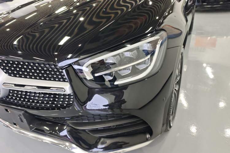 Used Mercedes-Benz GLC 2020 Facelift GLC 260 L 4MATIC Luxury Edition
