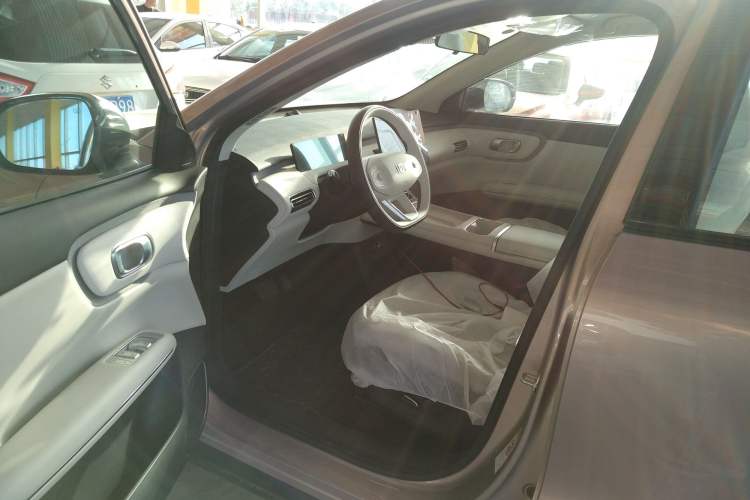 Used CHANGAN NEVO Q05 2026 Model 506 Max
