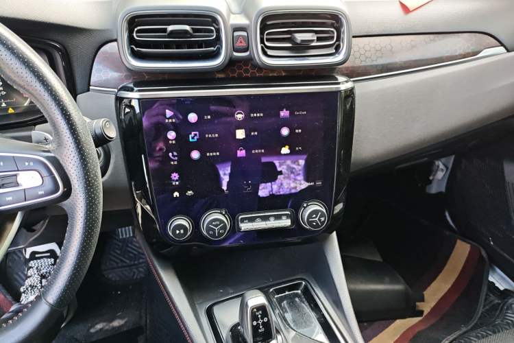 Used Lynk & Co 02 2019 1.5T DCT Two-Wheel Drive Pro Edition China VI Standard
