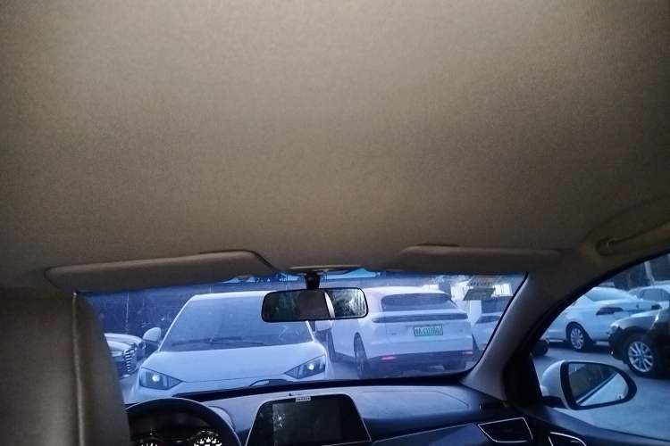 Used Baojun 310W 2017 1.5L Manual Fashion Model China V