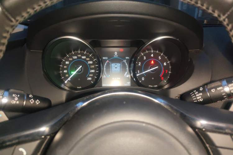 Used Jaguar F-PACE 2018 2.0T Four-Wheel Drive Urban Luxury Edition Instrument Cluster