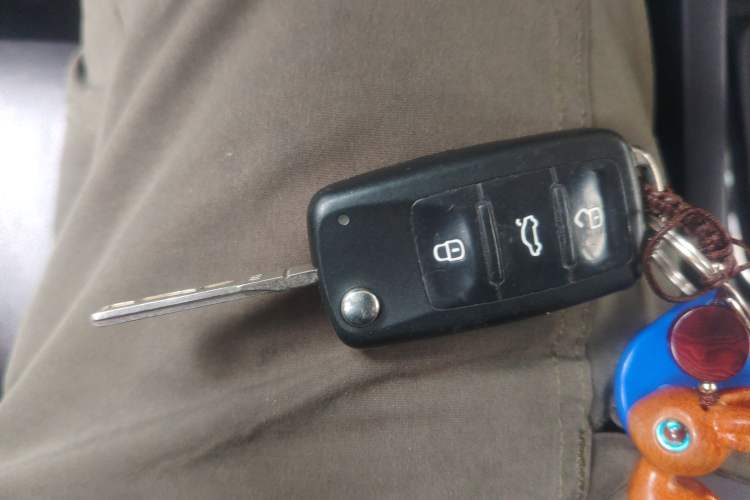 Used Volkswagen Sagitar 2015 230TSI Manual Comfort Version