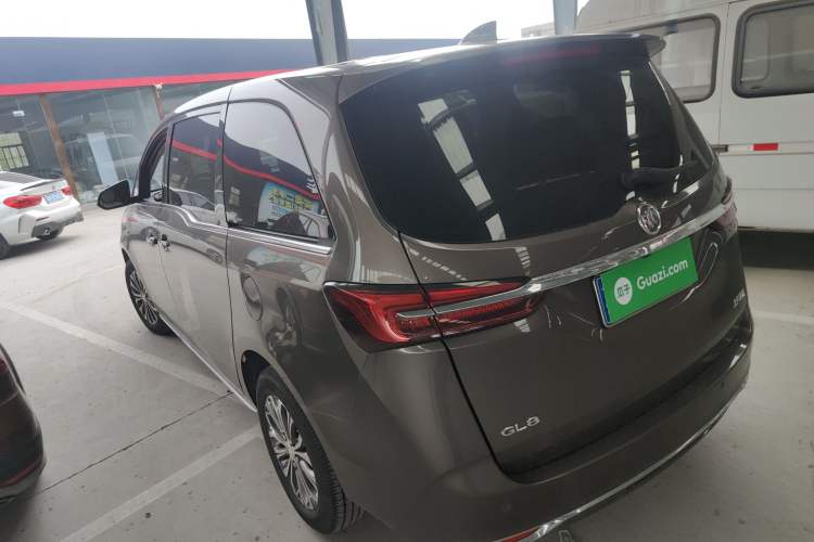 Used Buick GL8 2023 Land Executive Class 652T Luxury Model Rear Left 45 Deg