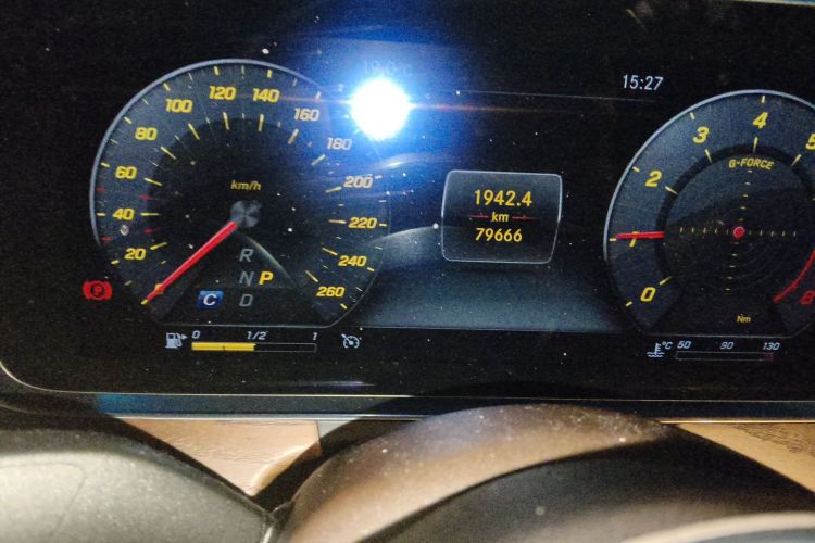 Used Mercedes-Benz E-Class 2020 Restyled E 300 L Exclusive Edition Odometer Close Up