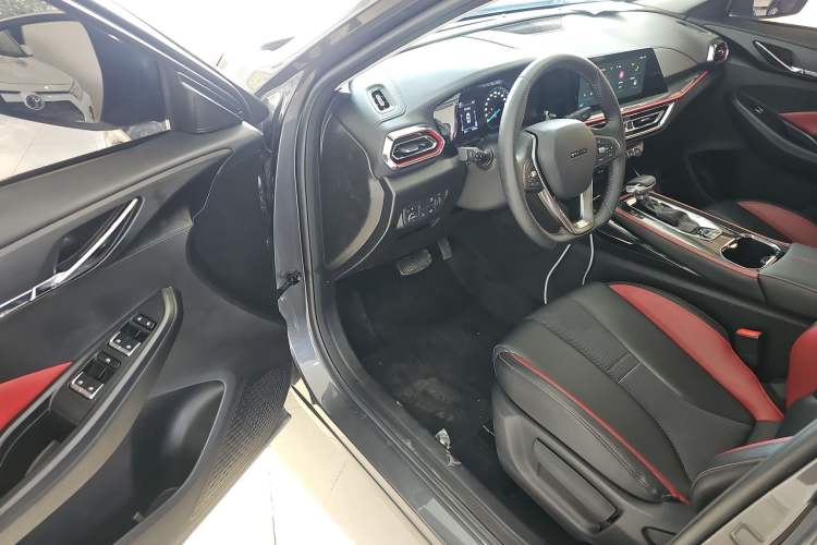 Used Oshan X5 2023 Enjoy Edition 1.5T DCT Luxury Model
