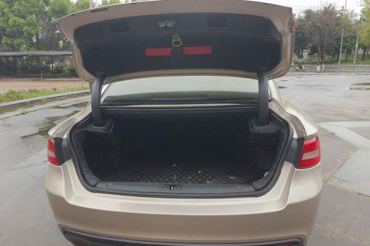 Used Geely Auto Emgrand GT 2016 1.8T Zunya Model Trunk