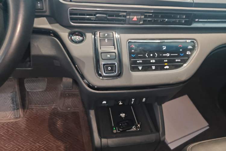 Used Honda Elysion 2024 2.0L eHEV Ultimate Edition
