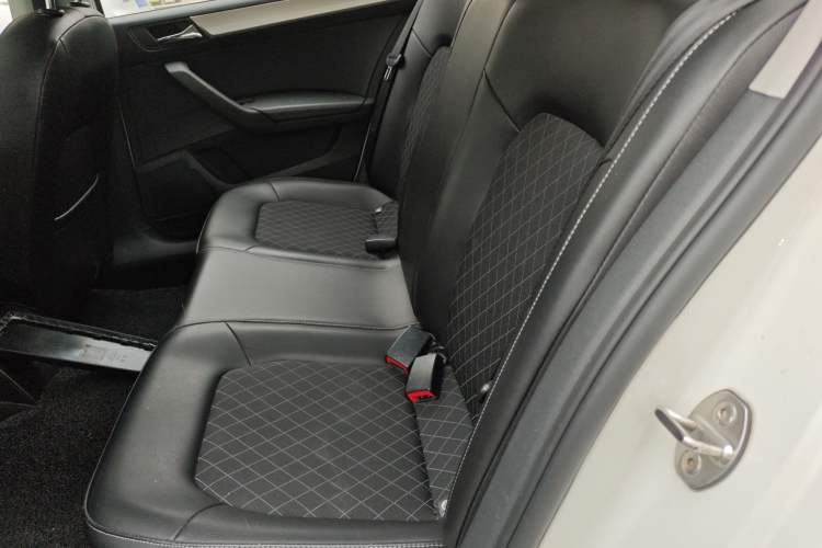 Used Skoda Rapid 2019 1.5L Automatic Comfort Edition China VI Standard