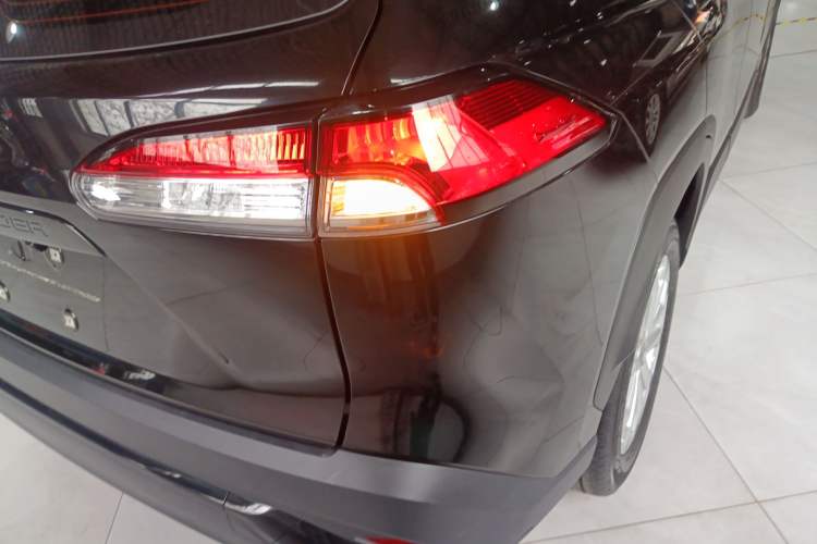 Used Toyota FRONTLANDER 2024 2.0L CVT Elite Edition Exterior 3