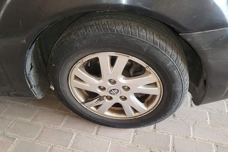 Used Bestune B50 2012 1.6L Manual Limited Edition Right Front Wheel Hub