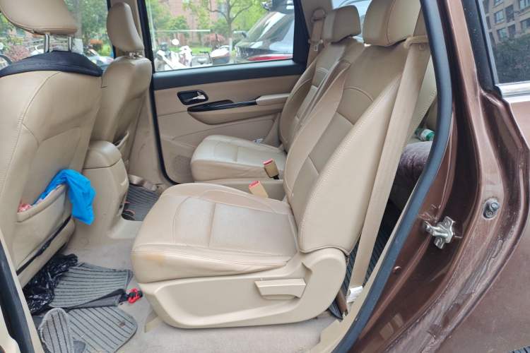 Used Wuling Hongguang 2016 1.5L S1 Deluxe Model China V-standard Left Rear Seat