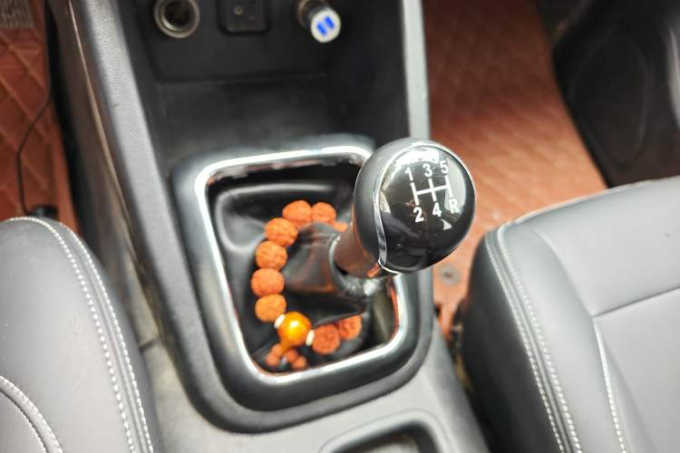 Used CHANGAN OSHAN CX70 2016 1.6L Manual Comfort Model