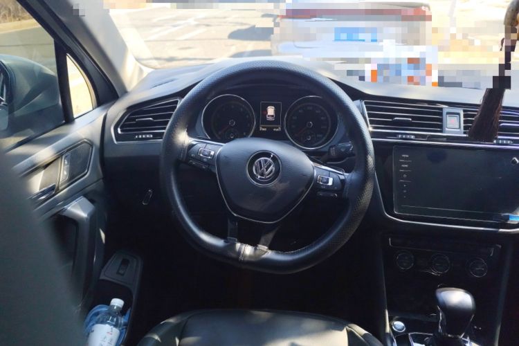 Used Volkswagen Tiguan L 2019 380TSI Automatic All-Wheel Drive Luxury Edition with 7 Seats China VI Standard