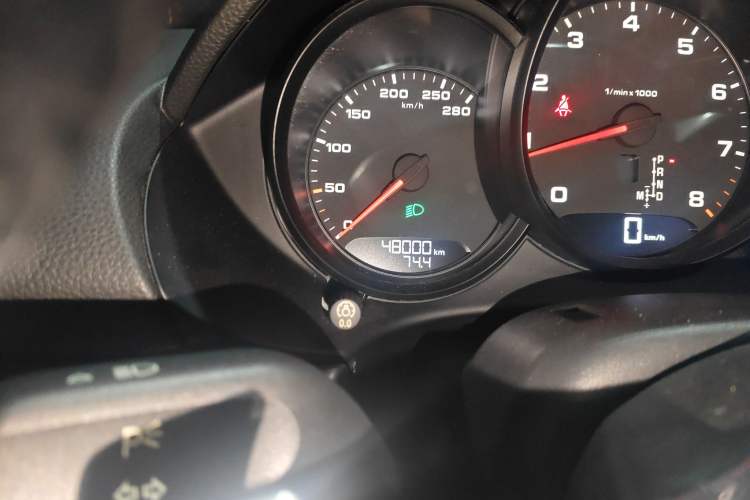 Used Porsche 718 2018 Cayman 2.0T Odometer Close Up