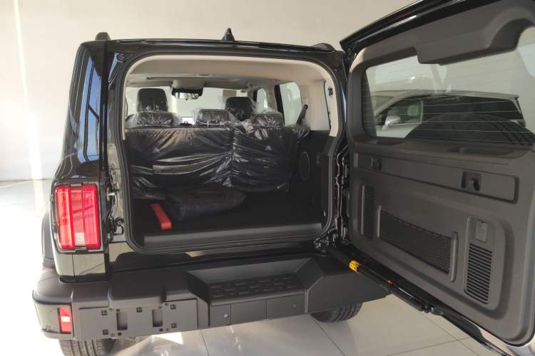 Used Tank 300 New Energy 2025 Hi4-T