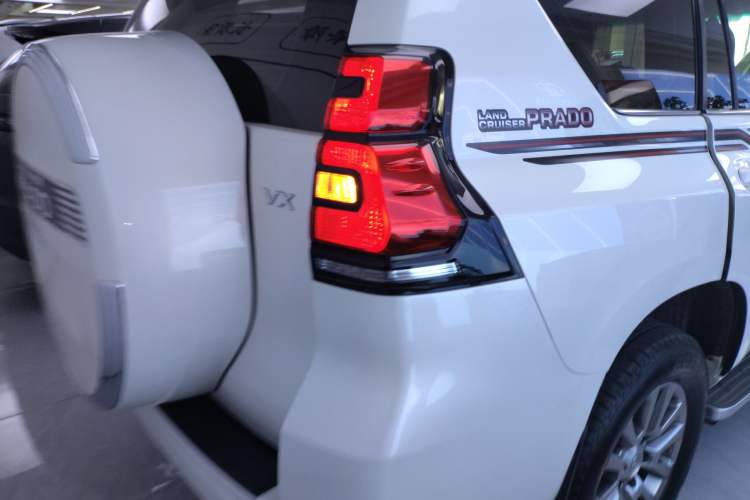 Used Toyota Prado 2018 3.5L Automatic VX NAVI with Rear-Mounted Spare Tire
