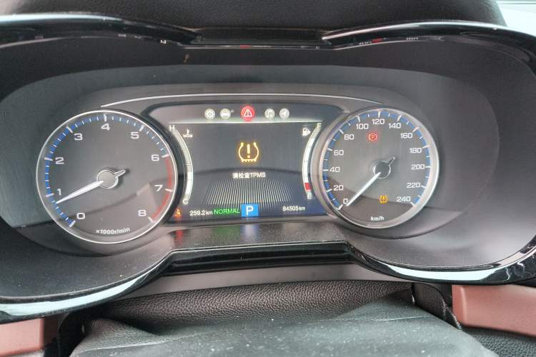 Used GAC Trumpchi GS8 2017 320T Two-Wheel Drive Luxury Smart Connectivity Version (7 Seats)