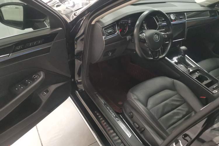 Used Volkswagen Phideon 2018 Revised Version 380TSI Two-Wheel Drive Business Edition