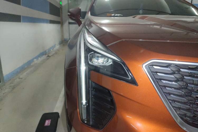 Used Cadillac XT4 2018 28T Two-Wheel Drive Leading Version
