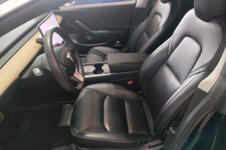 Used Tesla Model 3 2020 Long-Range Rear-Wheel-Drive Version
