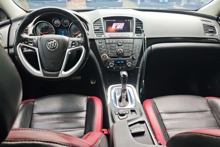 Used Buick Regal 2013 GS 2.0T Sport Edition Center Console