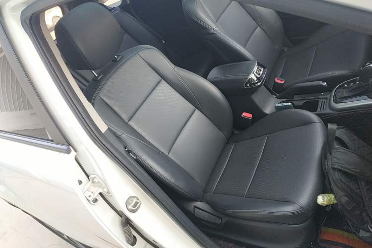 Used Kia KX3 2017 1.6L Automatic Aoya Version