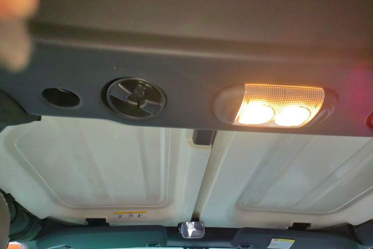 Used Jeep Wrangler 2015 3.6L Rubicon Four-Door Comfort Edition
