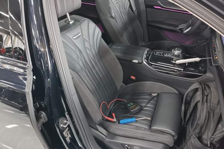 Used Hongqi H9 2024 2.0T Qichang Private Enjoyment Luxury Edition Right Front Seat