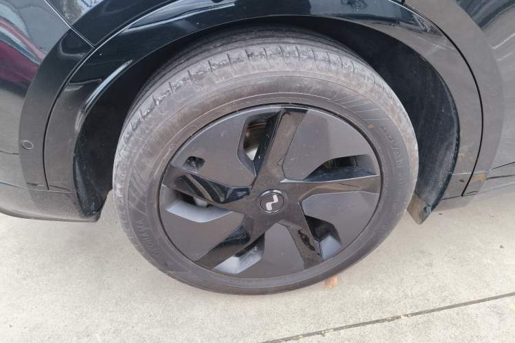 Used ONVO L60 2024 60 kWh Rear-Drive Version
