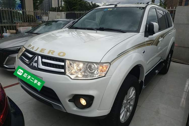 Used Mitsubishi Pajero Sport 2013 3.0L Automatic Two-Wheel Drive Luxury Edition