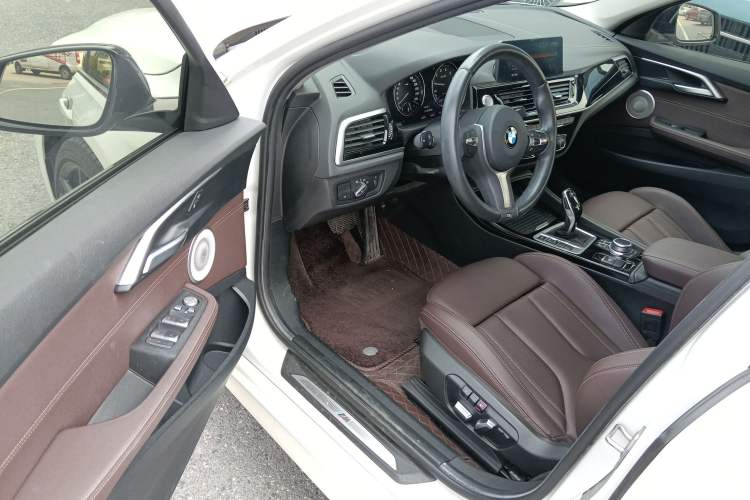 Used BMW 1 Series 2021 125i M Sport Night Edition Driver Seat