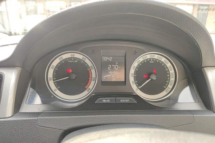 Used Skoda Rapid 2018 1.6L Manual Comfort Edition Instrument Cluster