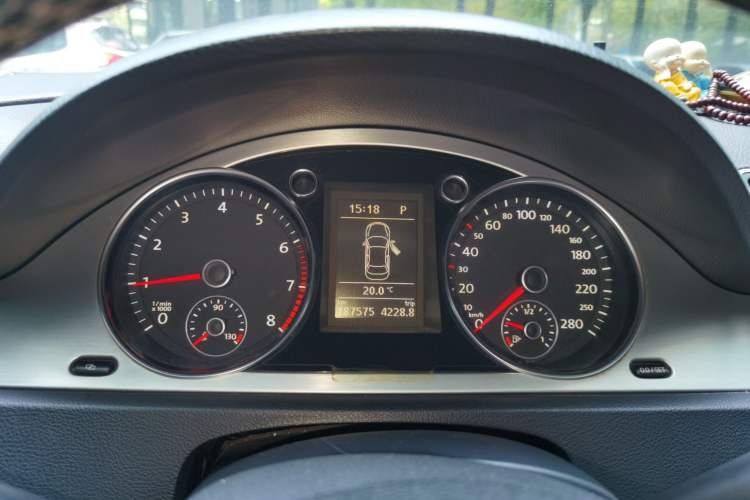 Used Volkswagen FAW-Volkswagen CC 2010 2.0 TSI Luxury Model Instrument Cluster