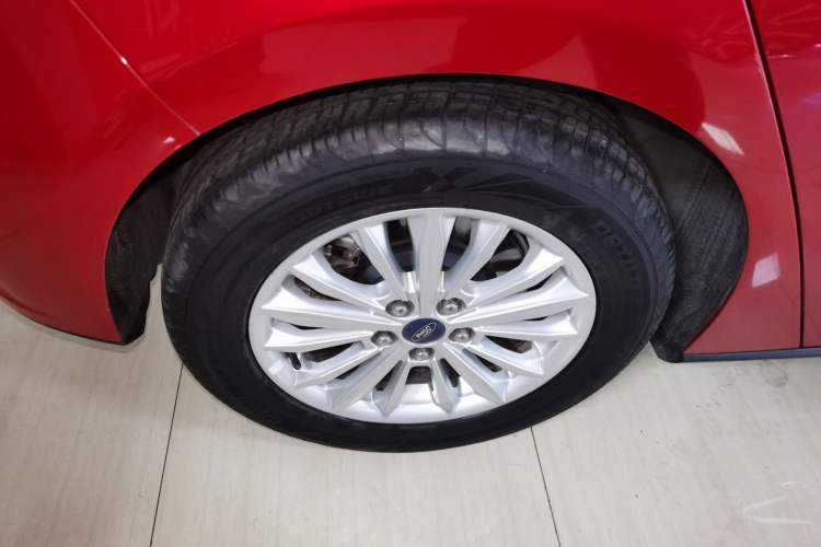 Used Ford Focus 2019 Hatchback EcoBoost 180 Automatic Trendy Model