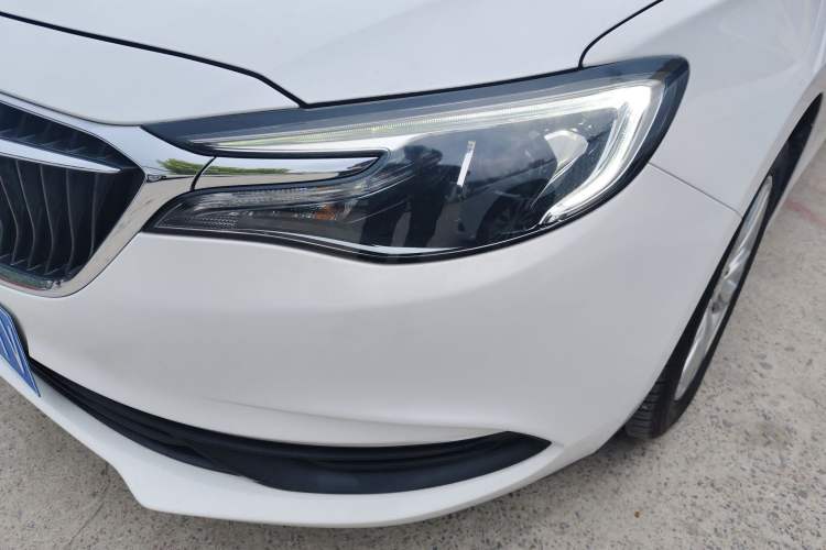Used Buick GT 2019 15T Dual-Clutch Connected Elite Model China VI Left Front Headlight
