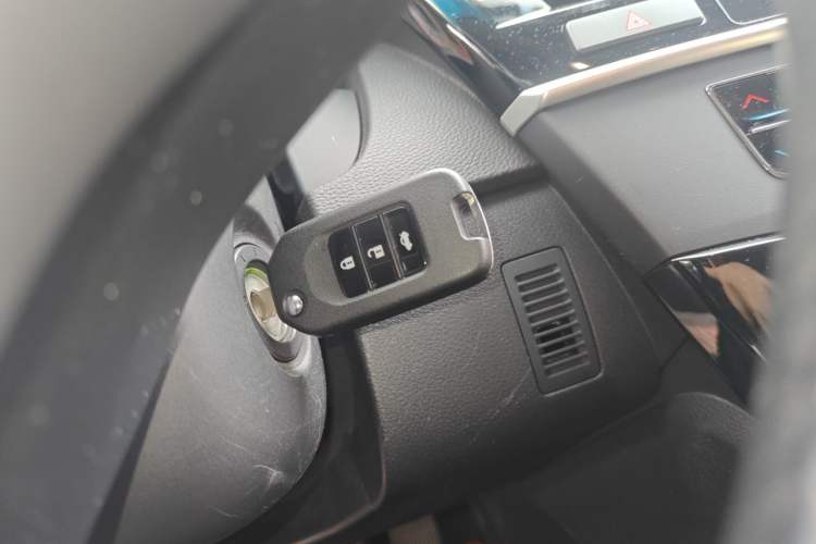 Used Honda Spirior 2015 2.0L Prestige Edition
