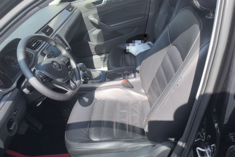 Used Volkswagen Passat 2017 330TSI DSG Luxury Edition
