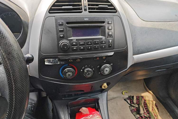 Used Chery Tiggo 2010 DR European Version 1.8L Manual Comfort Model Audio And AC Panel