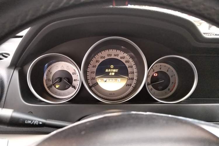 Used Mercedes-Benz C-Class 2011 C 200 CGI Fashion Model Instrument Cluster