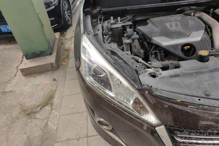 Used Luxgen U6 SUV 2015 1.8T Fashion Edition Right Front Headlight