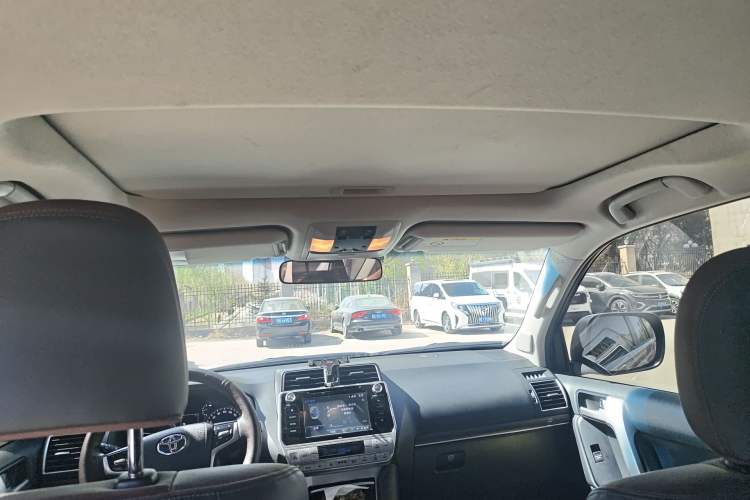 Used Toyota Prado 2019 3.5L Automatic TX-L Deluxe Edition with Rear-Mounted Spare Tire Headliner