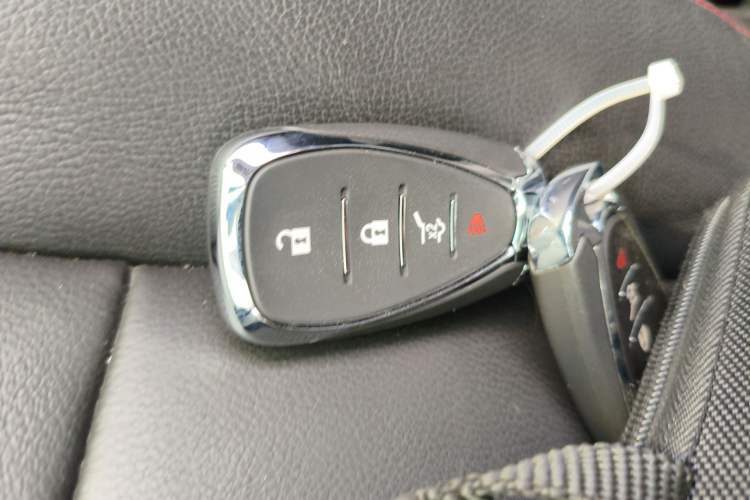 Used Chevrolet Equinox 2019 Redline 550T Automatic All-Wheel-Drive RS Model China VI Standard Vehicle Key