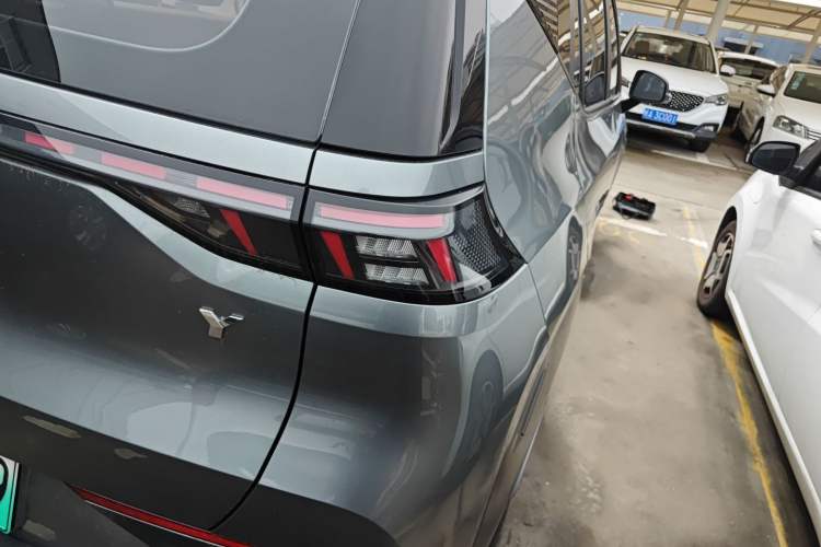 Used AION Y 2022 70 Enjoyment Edition Lithium Iron Phosphate Right Rear Taillight