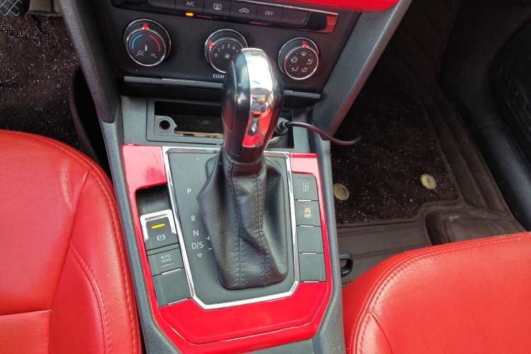 Used Volkswagen Lamando 2018 230TSI DSG Fashion Edition
