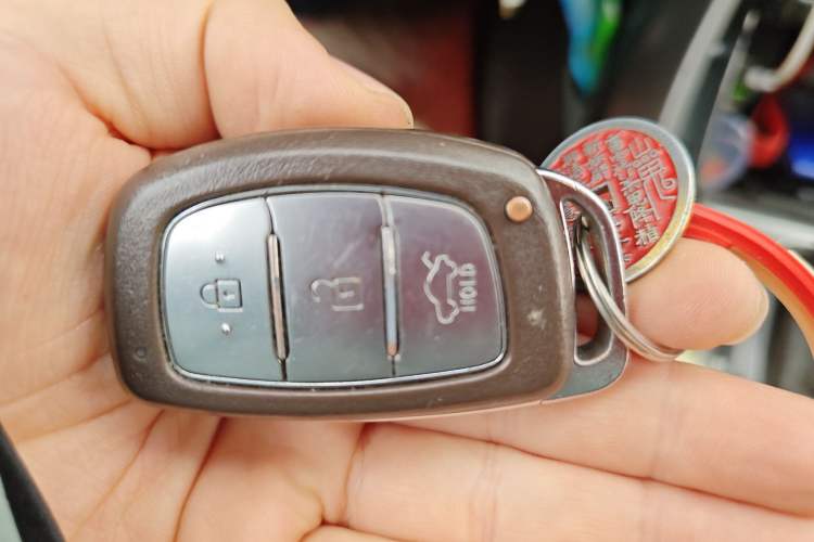 Used Hyundai Elantra (5th Generation / Langdong) 2015 1.6L Automatic Luxury Model
