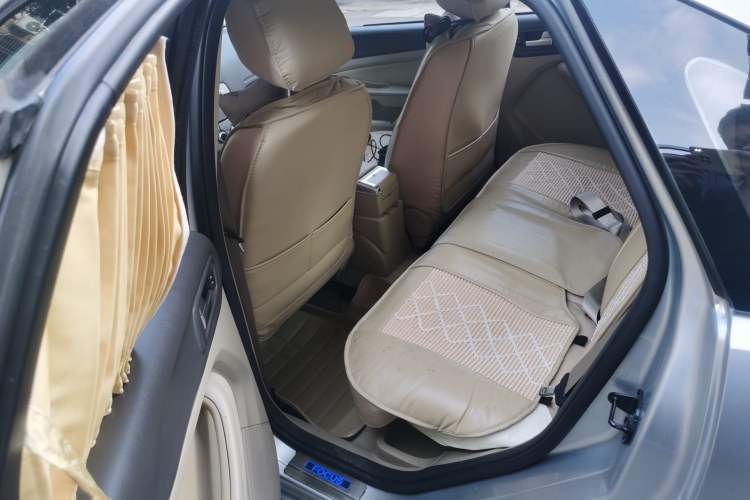 Used Ford Focus 2013 Sedan Classic 1.8L Manual Base Model