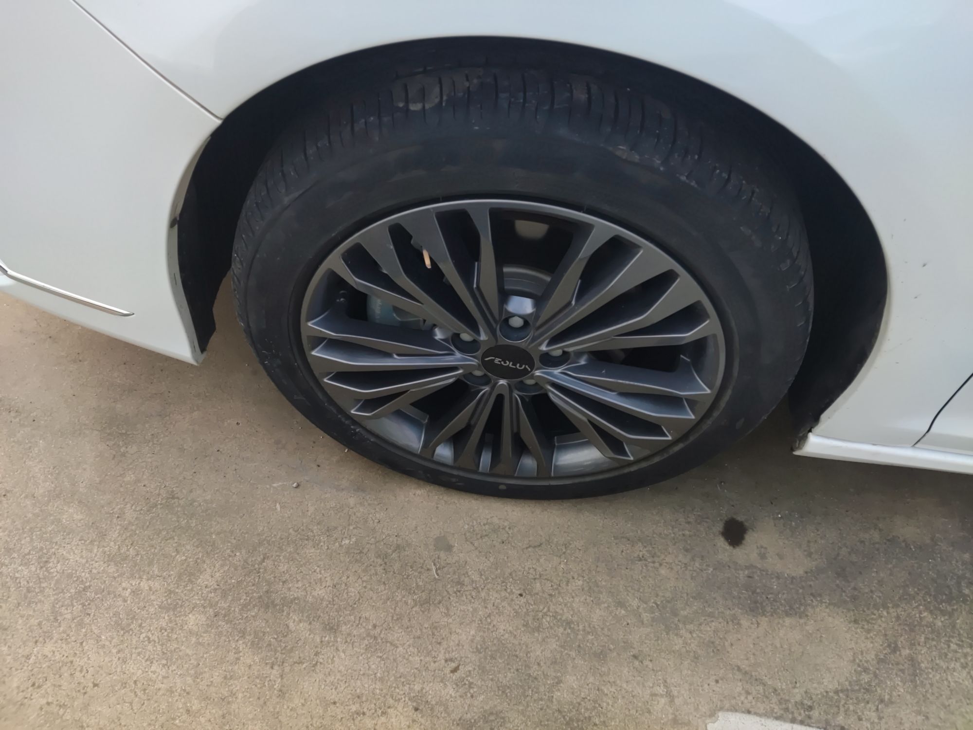 Dongfeng Aeolus Yixuan MAX 2023 1.5T Super-Powered Dad Edition — снимка 4