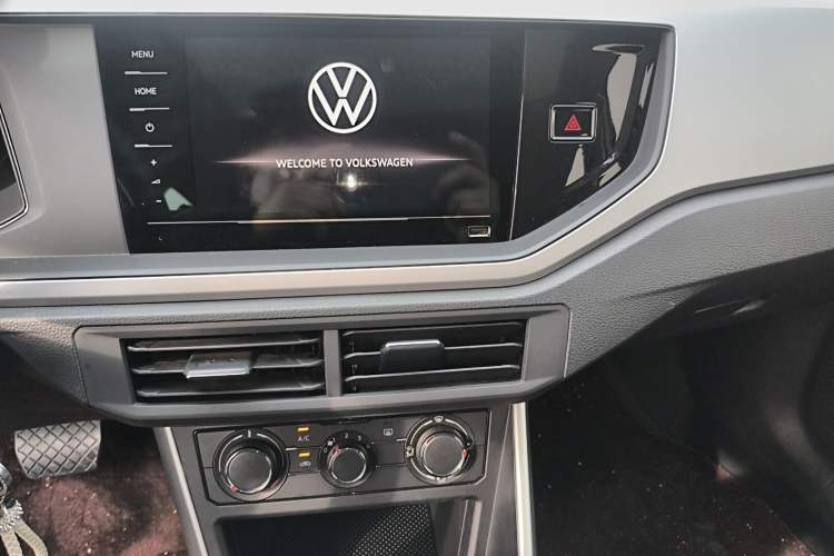 Used Volkswagen Polo 2023 Revised Plus 1.5L Automatic Panoramic Enjoyment Edition Audio And AC Panel